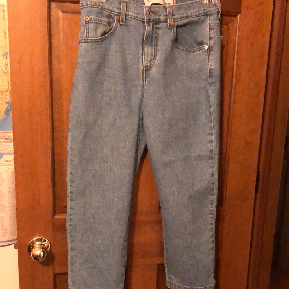 Levi's Women’s Light Blue Straight Slim Capris